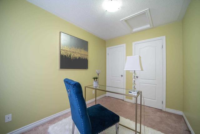 30 - 19 Cailiff St, Townhouse with 3 bedrooms, 3 bathrooms and 2 parking in Brampton ON | Image 26