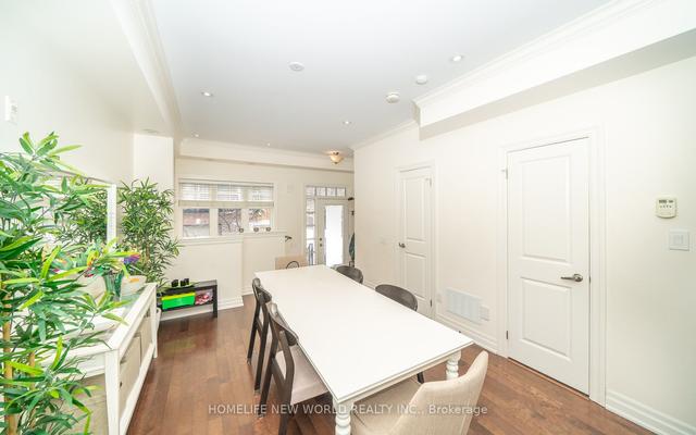 363b Roehampton Ave, Townhouse with 3 bedrooms, 3 bathrooms and 1 parking in Toronto ON | Image 34