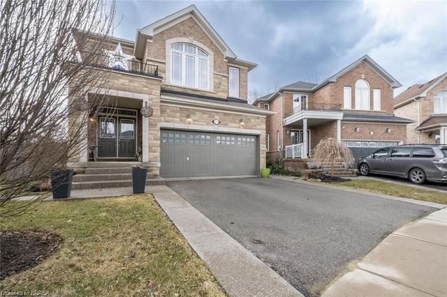 216 Thomas Avenue, House detached with 4 bedrooms, 2 bathrooms and 4 parking in Brantford ON | Image 3