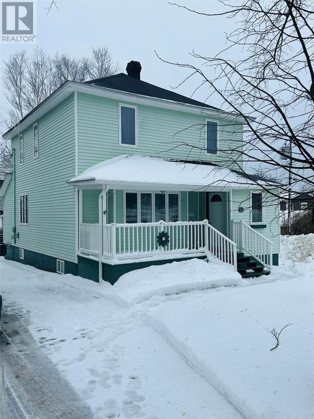 12 Greenwood Avenue, House detached with 3 bedrooms, 1 bathrooms and null parking in Grand Falls-Windsor NL | Image 3