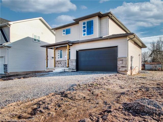 3356 Willguard Court, House detached with 3 bedrooms, 2 bathrooms and 6 parking in Niagara Falls ON | Image 1