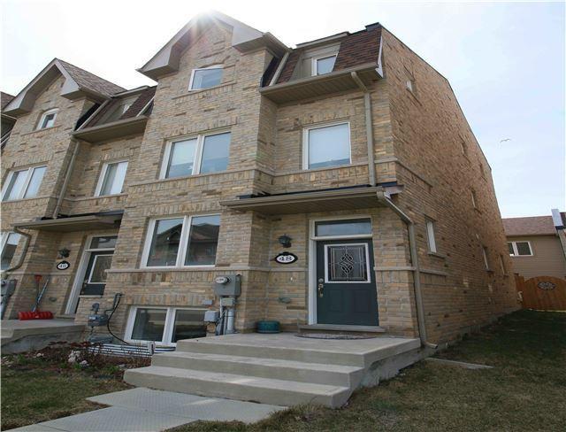 48 Zezel Way, House attached with 3 bedrooms, 4 bathrooms and 2 parking in Toronto ON | Image 1