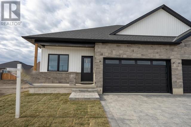 732 Anise Lane, House semidetached with 2 bedrooms, 2 bathrooms and null parking in Sarnia ON | Image 1