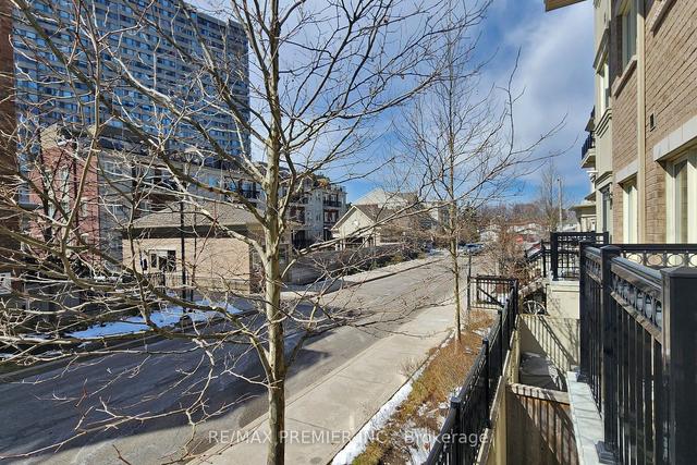 266 - 19 Coneflower Cres, Townhouse with 2 bedrooms, 1 bathrooms and 1 parking in Toronto ON | Image 27