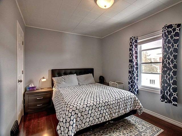 5187 Willmott St, House detached with 3 bedrooms, 2 bathrooms and 5 parking in Niagara Falls ON | Image 8