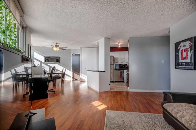 709 - 212 Kerr St, Condo with 1 bedrooms, 1 bathrooms and 1 parking in Oakville ON | Image 8