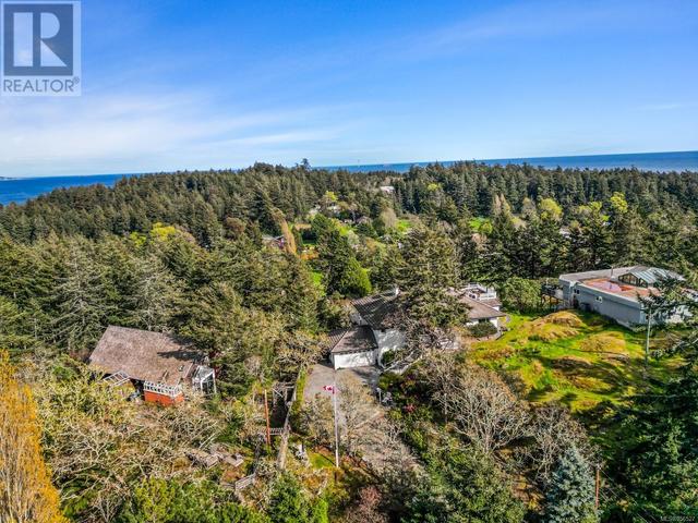 3849 Graceland Dr, House detached with 3 bedrooms, 3 bathrooms and 4 parking in Metchosin BC | Image 6