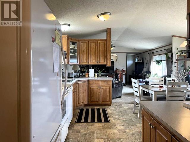 53066 Twp Rd 864, Home with 3 bedrooms, 2 bathrooms and 20 parking in Clear Hills AB | Image 11