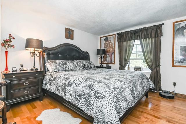 6 Terrace Lane, House detached with 4 bedrooms, 5 bathrooms and 6 parking in Guelph ON | Image 3