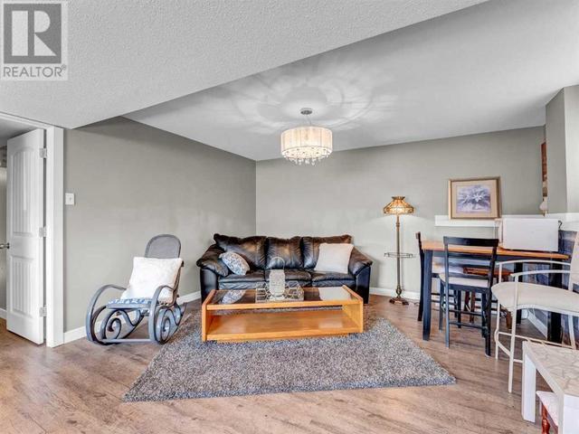 815 5 Street Se, House detached with 5 bedrooms, 3 bathrooms and 4 parking in Redcliff AB | Image 21