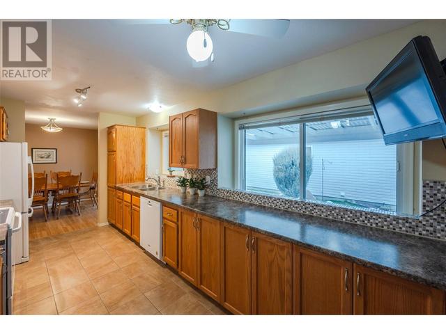 115 Heron Drive, House detached with 2 bedrooms, 2 bathrooms and 2 parking in Penticton 1 BC | Image 13