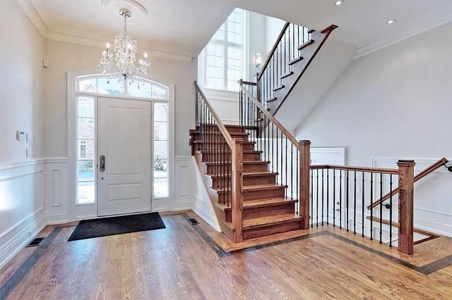 2 Geranium Crt, House detached with 5 bedrooms, 7 bathrooms and 9 parking in Toronto ON | Image 8