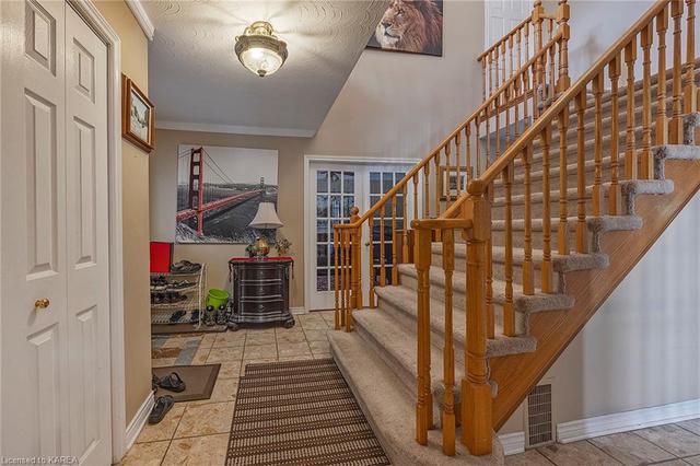 679 Parkside Crescent, House detached with 6 bedrooms, 4 bathrooms and 6 parking in Kingston ON | Image 12