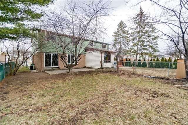 2226 Blue Beech Cres, House semidetached with 4 bedrooms, 2 bathrooms and 2 parking in Mississauga ON | Image 20