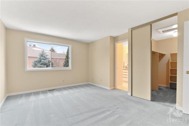 12 Willwood Crescent, Townhouse with 3 bedrooms, 3 bathrooms and 2 parking in Ottawa ON | Image 13