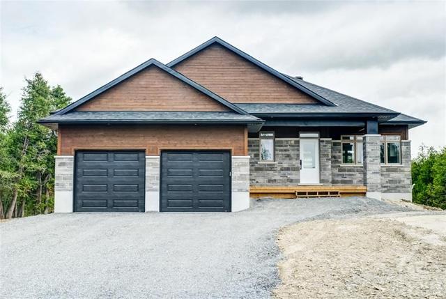 52 Morning Flight Court, House detached with 3 bedrooms, 2 bathrooms and 6 parking in Greater Madawaska ON | Image 1
