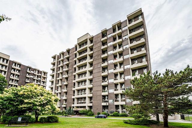 403 - 35 Ormskirk Ave, Condo with 2 bedrooms, 1 bathrooms and 1 parking in Toronto ON | Image 1