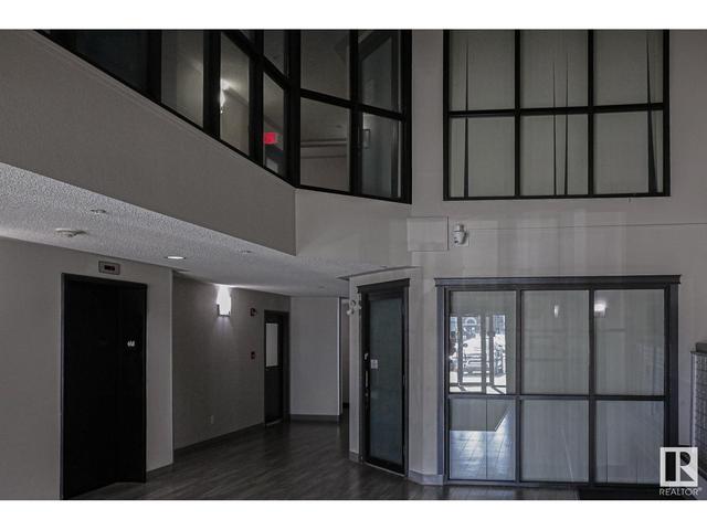 1231 - 330 Clareview Station Dr Nw, Condo with 3 bedrooms, 2 bathrooms and 1 parking in Edmonton AB | Image 2