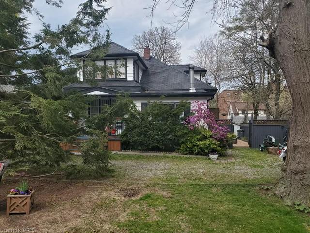 23+25 Peter Street S, House semidetached with 3 bedrooms, 1 bathrooms and 12 parking in Mississauga ON | Image 2