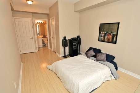 lph 6 - 40 Old Mill Rd, Condo with 2 bedrooms, 3 bathrooms and 2 parking in Oakville ON | Image 7
