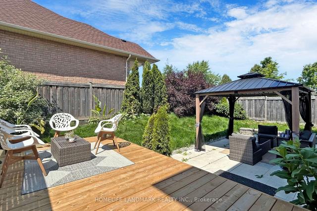 718 Peter Hall Dr, House detached with 4 bedrooms, 4 bathrooms and 6 parking in Newmarket ON | Image 27