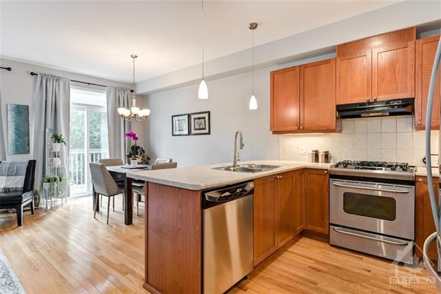 268 Stedman Street, Townhouse with 3 bedrooms, 3 bathrooms and 3 parking in Ottawa ON | Image 12