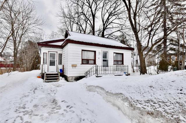 363 Ellen St, House detached with 3 bedrooms, 2 bathrooms and 3 parking in Midland ON | Image 9