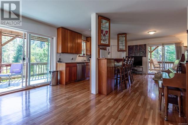 488 Cape Mudge Rd, House detached with 4 bedrooms, 2 bathrooms and 10 parking in Strathcona C BC | Image 12