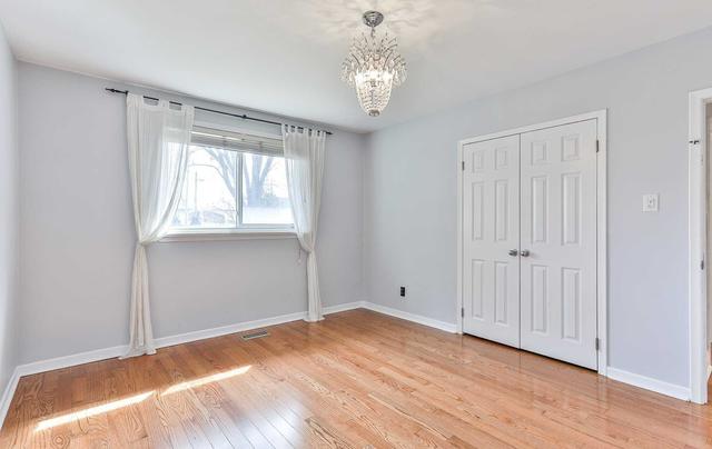 151 Bishop Ave, House detached with 3 bedrooms, 3 bathrooms and 5 parking in Toronto ON | Image 14