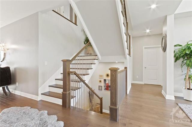 232 Kilspindie Ridge, House detached with 5 bedrooms, 5 bathrooms and 4 parking in Ottawa ON | Image 2