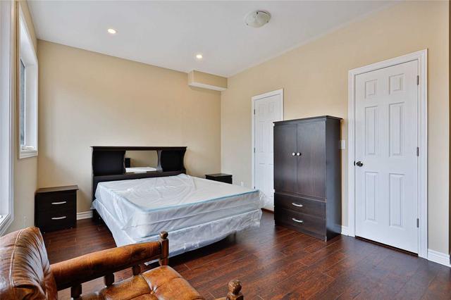 12 Dennis Ave, House detached with 7 bedrooms, 5 bathrooms and 6 parking in Toronto ON | Image 39