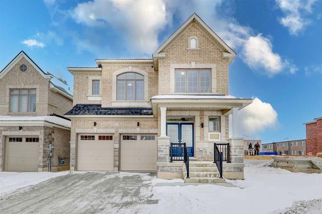 204 Thompson Dr, House detached with 5 bedrooms, 4 bathrooms and 4 parking in East Gwillimbury ON | Image 1