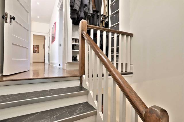 111 Bedford Rd, House semidetached with 5 bedrooms, 5 bathrooms and 2 parking in Toronto ON | Image 26