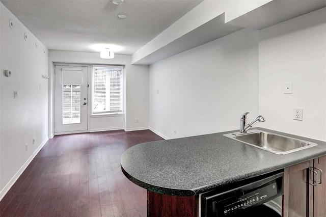 1020 - 54 East Liberty St, Townhouse with 1 bedrooms, 1 bathrooms and null parking in Toronto ON | Image 11