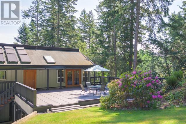 908 Herlihy Pl, House detached with 4 bedrooms, 3 bathrooms and 6 parking in Metchosin BC | Image 30