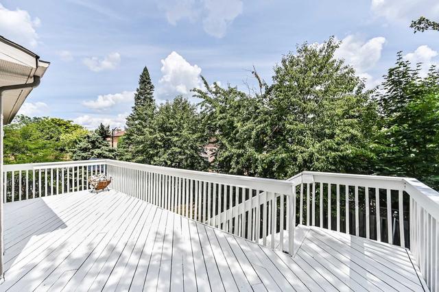 37 Turnberry Cres, House detached with 5 bedrooms, 5 bathrooms and 5 parking in Markham ON | Image 33