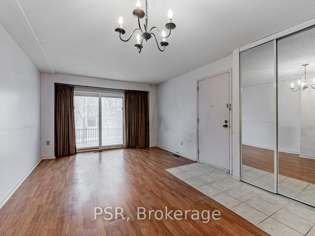 73 Longboat Ave, House attached with 4 bedrooms, 3 bathrooms and 2 parking in Toronto ON | Image 3