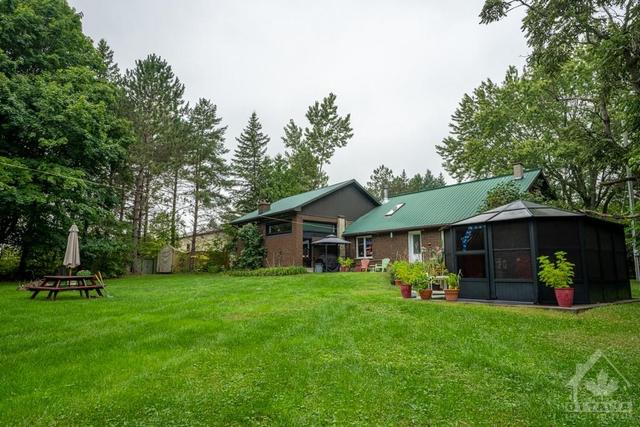 5536 County Road 10 Road, House detached with 3 bedrooms, 2 bathrooms and 20 parking in The Nation ON | Image 15