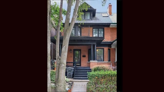 524 Markham St, House semidetached with 2 bedrooms, 1 bathrooms and 0 parking in Toronto ON | Image 1