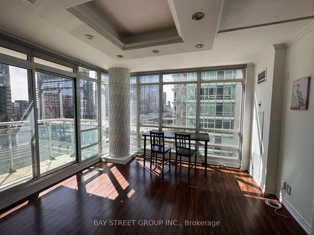 711 - 381 Front St W, Condo with 1 bedrooms, 1 bathrooms and 1 parking in Toronto ON | Image 6