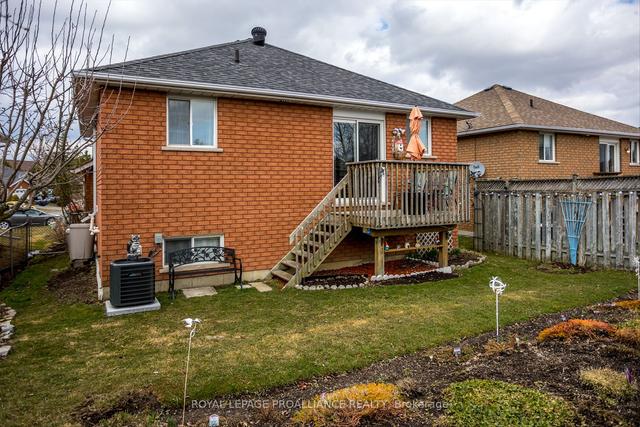 8 Ferguson Pl, House detached with 2 bedrooms, 2 bathrooms and 3 parking in Peterborough ON | Image 21