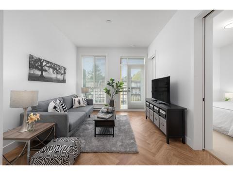 310 - 10168 149 Street, Condo with 2 bedrooms, 2 bathrooms and 1 parking in Surrey BC | Card Image