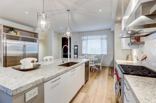 6 Ashley Rd, House attached with 3 bedrooms, 3 bathrooms and 2 parking in Toronto ON | Image 2