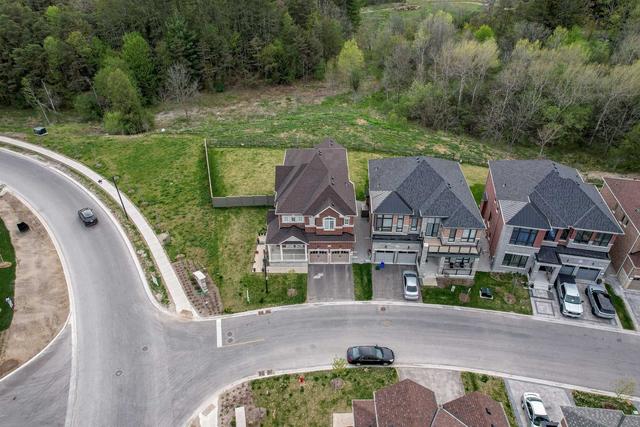 2 Cottonwood Hollow Crt, House detached with 4 bedrooms, 4 bathrooms and 4 parking in Aurora ON | Image 31
