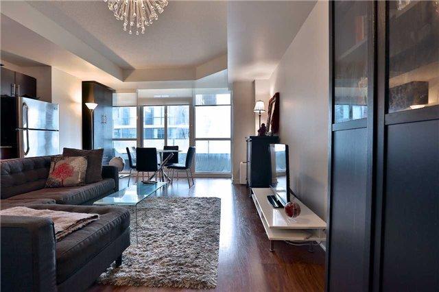 408 - 33 Bay St, Condo with 1 bedrooms, 1 bathrooms and 1 parking in Toronto ON | Image 2