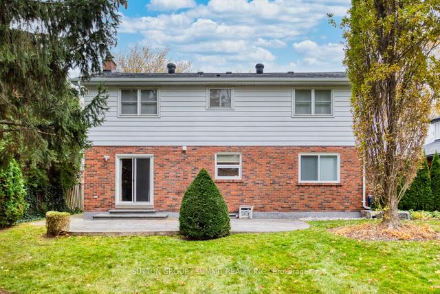 3290 Douglas St, House detached with 4 bedrooms, 3 bathrooms and 8 parking in Burlington ON | Image 32
