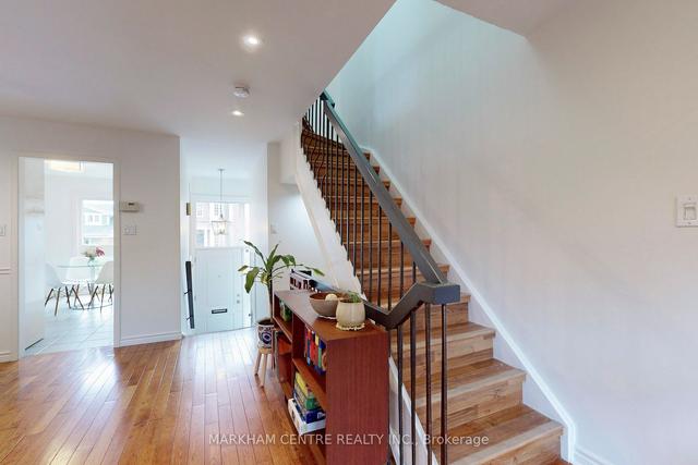 393 Woburn Ave, Townhouse with 3 bedrooms, 3 bathrooms and 2 parking in Toronto ON | Image 5