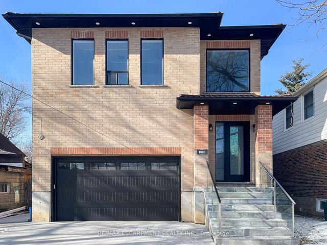 116 East 21st St, House detached with 4 bedrooms, 5 bathrooms and 5 parking in Hamilton ON | Image 1