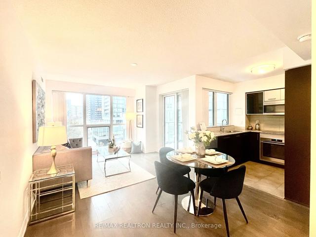 505 - 5162 Yonge St, Condo with 2 bedrooms, 2 bathrooms and 1 parking in Toronto ON | Image 2