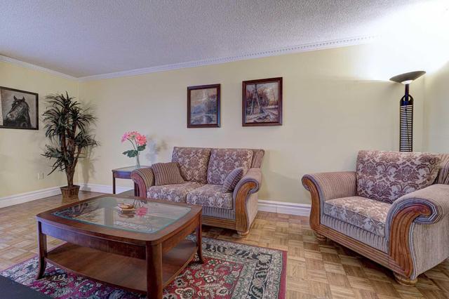 704 - 355 Rathburn Rd, Condo with 2 bedrooms, 2 bathrooms and 2 parking in Mississauga ON | Image 4